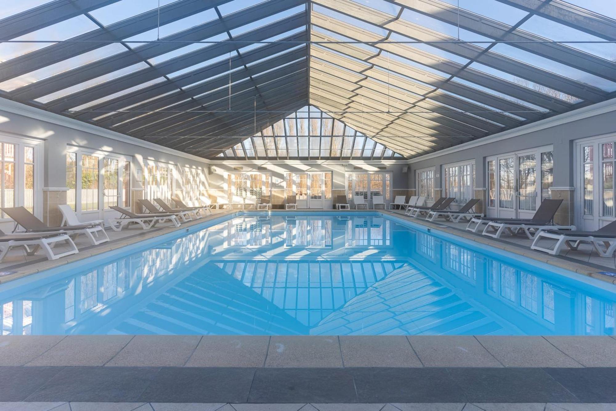Beautiful Flat With Swimming Pool Tennis Court And Private Car Parking 264 * Le Touquet-Paris-Plage